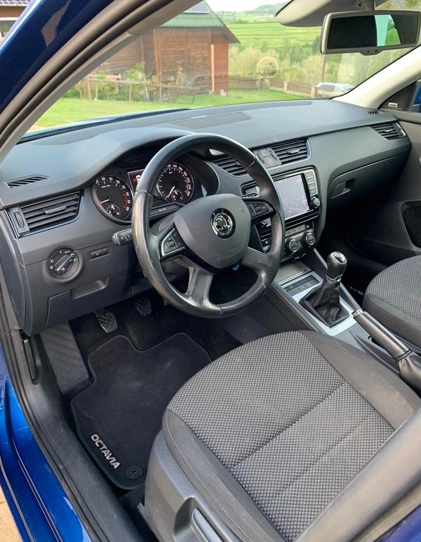 Skoda Octavia cena 42500 przebieg: 176600, rok produkcji 2015 z Białobrzegi małe 191